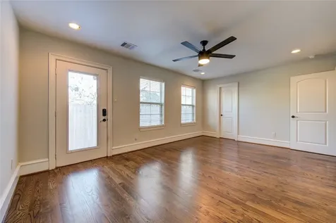 5226 Kiam Street 1015 Houston TX 77007