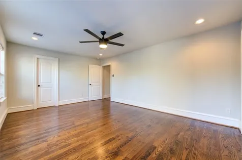 5226 Kiam Street 1015 Houston TX 77007