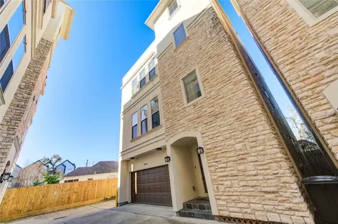 5226 Kiam Street 1015 Houston TX 77007
