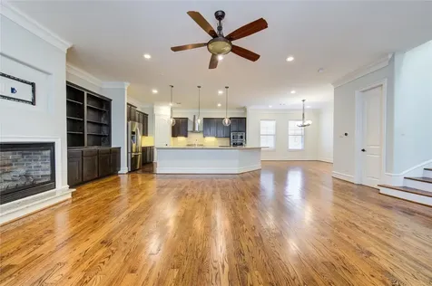 5226 Kiam Street 1015 Houston TX 77007