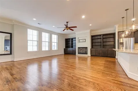 5226 Kiam Street 1015 Houston TX 77007