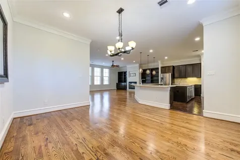 5226 Kiam Street 1015 Houston TX 77007