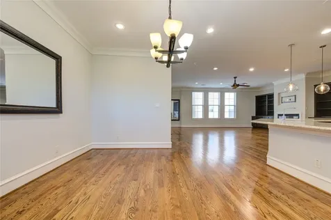 5226 Kiam Street 1015 Houston TX 77007
