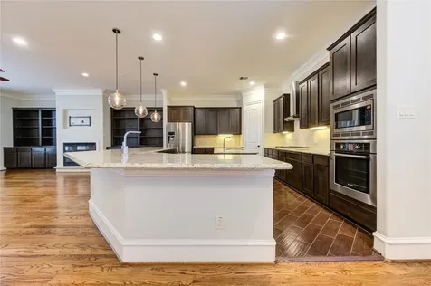 5226 Kiam Street 1015 Houston TX 77007