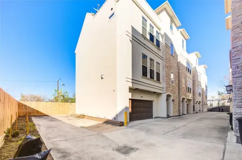 5226 Kiam Street 1015 Houston TX 77007