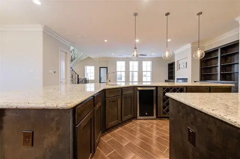 5226 Kiam Street 1015 Houston TX 77007