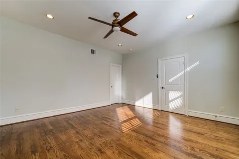 5226 Kiam Street 1015 Houston TX 77007