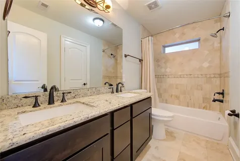 5226 Kiam Street 1015 Houston TX 77007