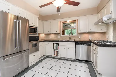 3007 Bonney Briar Drive Missouri City TX 77459