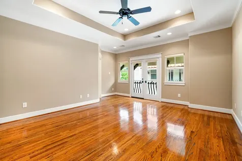 229 Knox Street Houston TX 77007