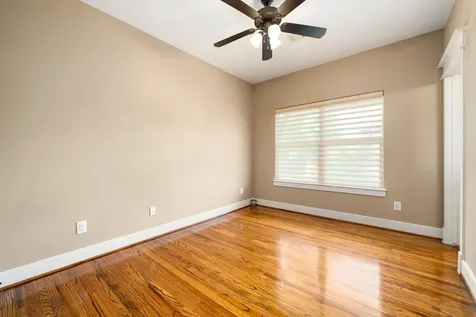 229 Knox Street Houston TX 77007