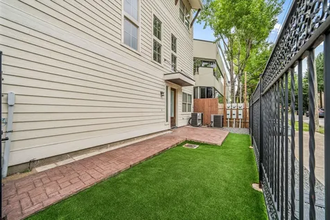 229 Knox Street Houston TX 77007