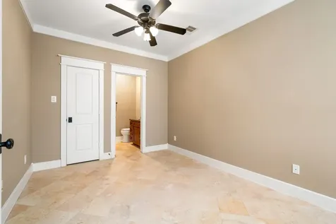 229 Knox Street Houston TX 77007