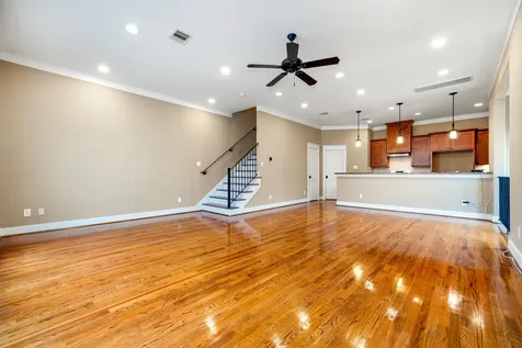 229 Knox Street Houston TX 77007