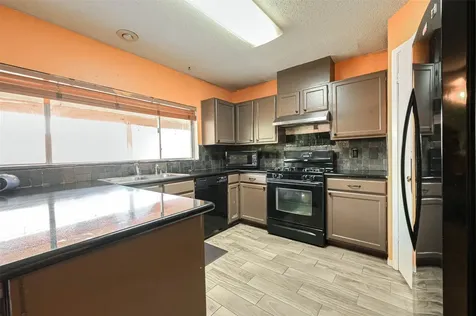 18118 Glenledi Drive Houston TX 77084