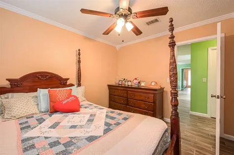 18118 Glenledi Drive Houston TX 77084