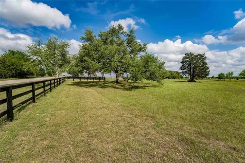 Tbd W Fm 1291 Round Top TX 78954