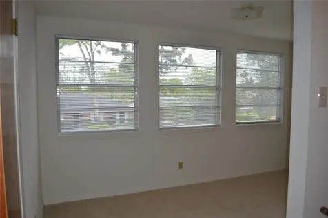 322 Ravenhead Drive Houston TX 77034