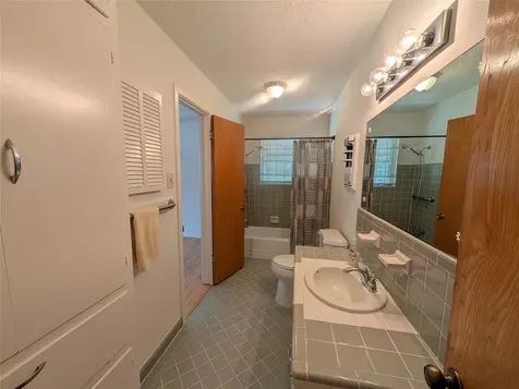 322 Ravenhead Drive Houston TX 77034