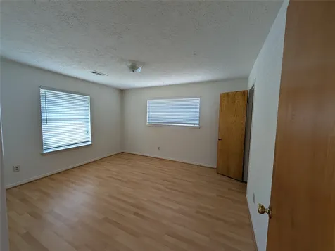 322 Ravenhead Drive Houston TX 77034