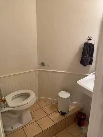 2002 Avenue O Huntsville TX 77340