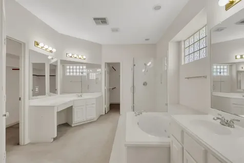 9423 Walnut Brook Court Houston TX 77040