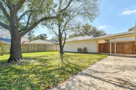9423 Walnut Brook Court Houston TX 77040