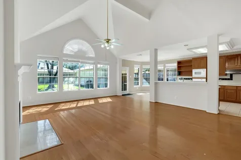 9423 Walnut Brook Court Houston TX 77040