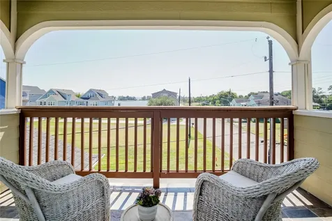 1201 Hall Avenue Seabrook TX 77586