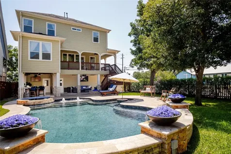 1201 Hall Avenue Seabrook TX 77586