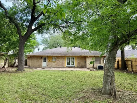 7868 Broadview Drive Houston TX 77061