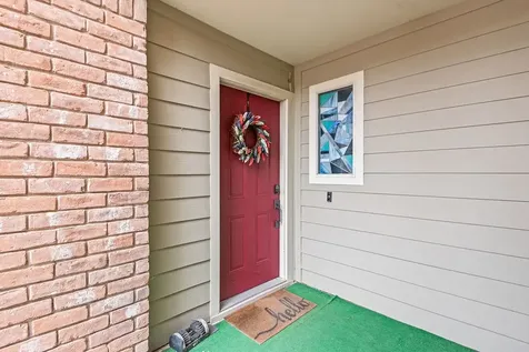 5005 Georgi Lane 64 Houston TX 77092
