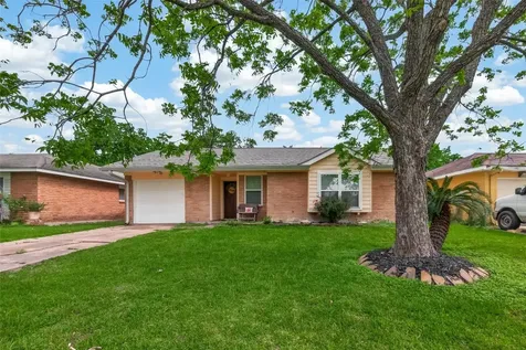 11006 Concho Street Houston TX 77072