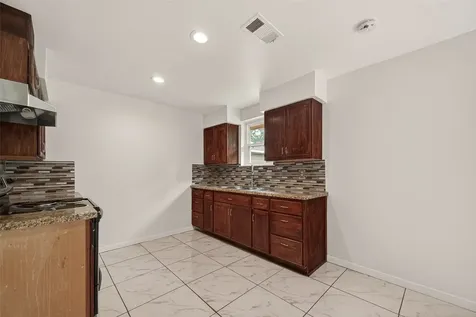 11006 Concho Street Houston TX 77072