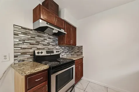11006 Concho Street Houston TX 77072
