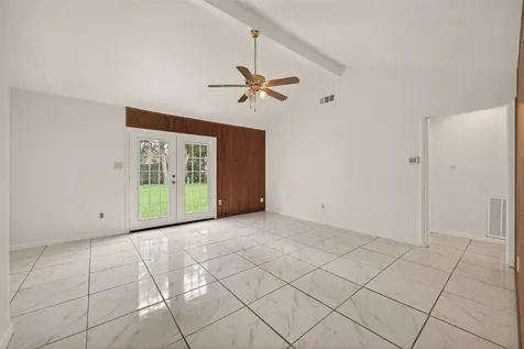 11006 Concho Street Houston TX 77072