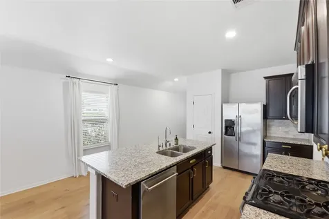 1617 Park Promenade Place Houston TX 77047