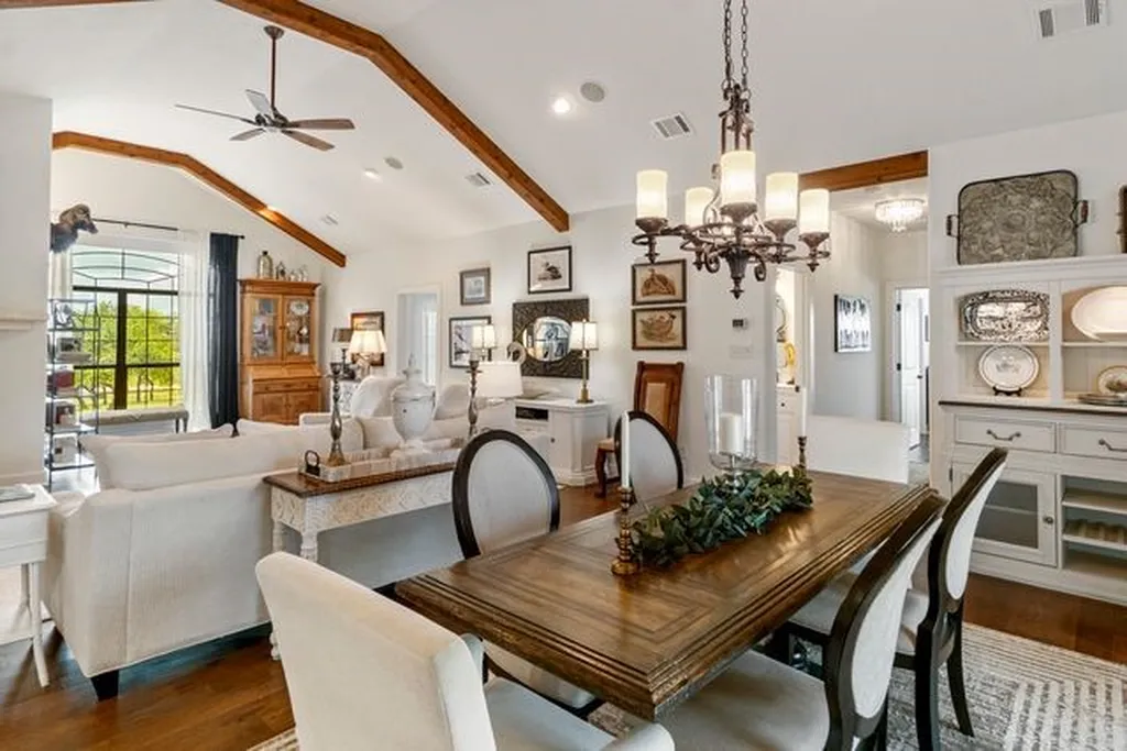 1112 Kendall Jackson Comfort TX 78013
