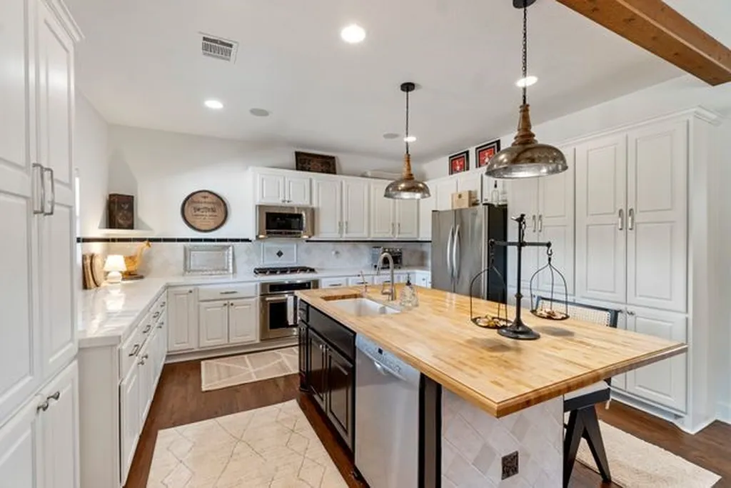 1112 Kendall Jackson Comfort TX 78013