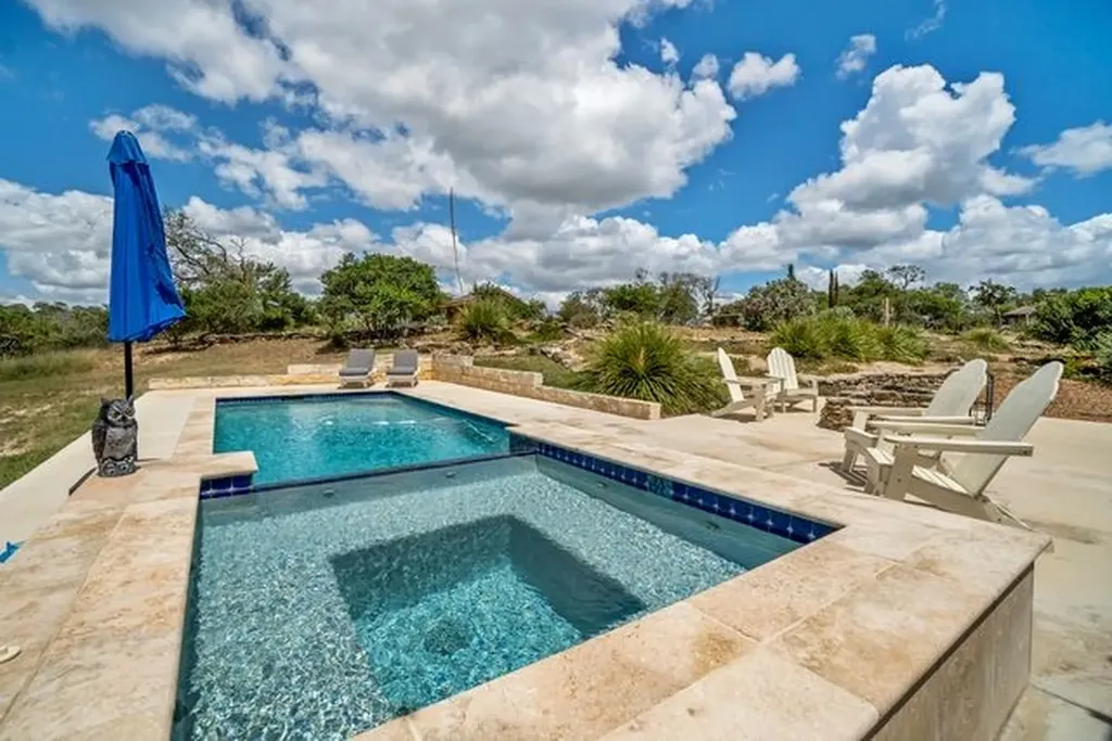 1112 Kendall Jackson Comfort TX 78013