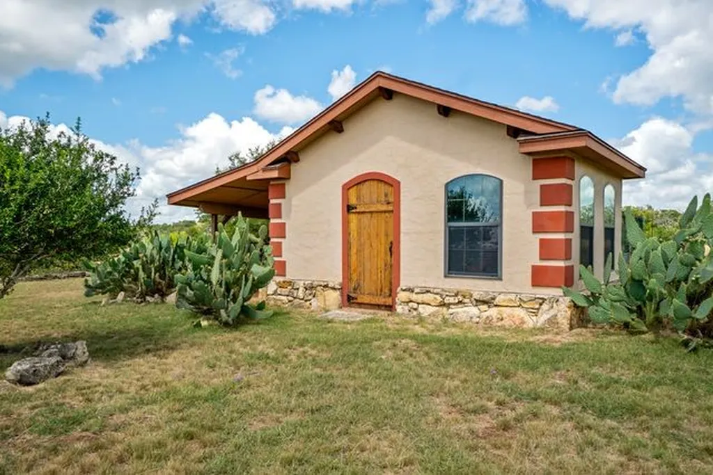 1112 Kendall Jackson Comfort TX 78013