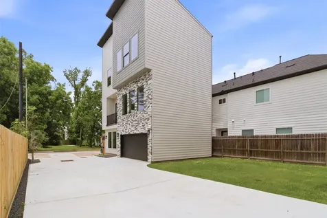 5510 Hardy Street Houston TX 77009