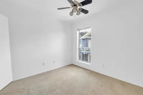 18511 Egret Bay Boulevard 502 Webster TX 77058