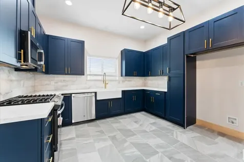 1908 Dismuke Street A Houston TX 77023
