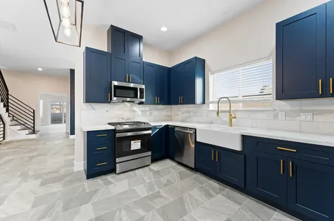 1908 Dismuke Street A Houston TX 77023