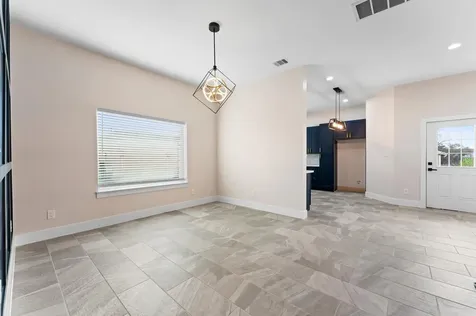 1908 Dismuke Street A Houston TX 77023