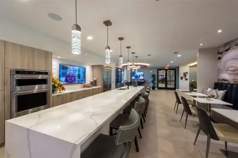 15915 Kingfield Drive 1463 Houston TX 77084