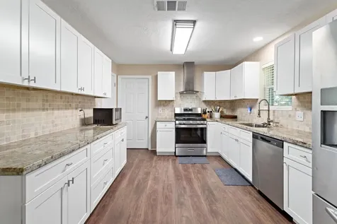 629 Carolyn Street Winnie TX 77665