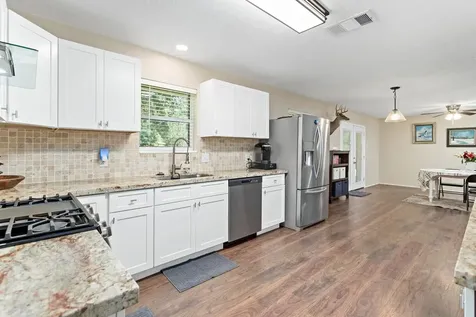 629 Carolyn Street Winnie TX 77665