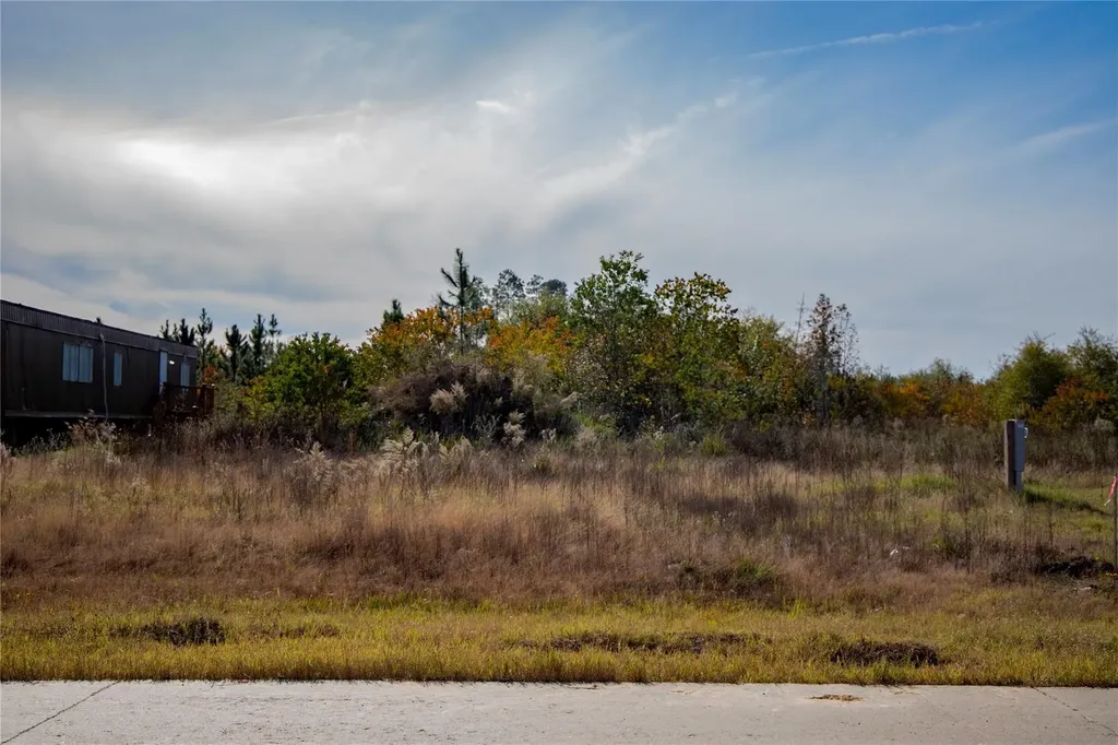788 Road 5812 Cleveland TX 77327
